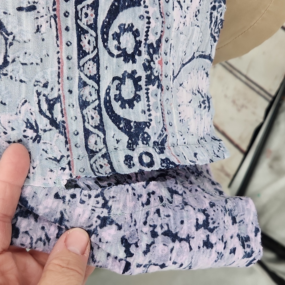 Free People High Tide Printed Oversized Tee Chambray Combo - Picture 5 of 10